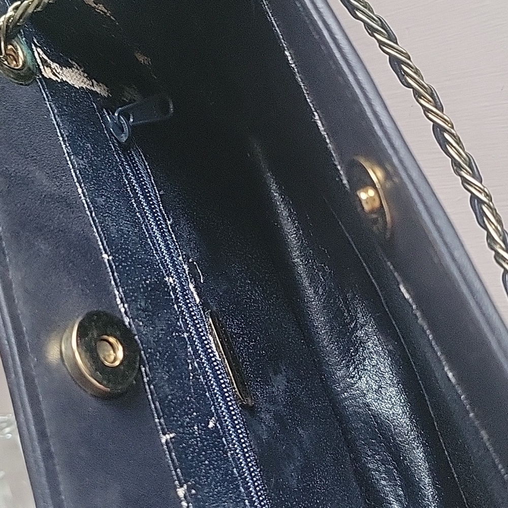 Bloomingdale's Quilted Navy Blue Chain Shoulder Bag - Picture 8 of 12